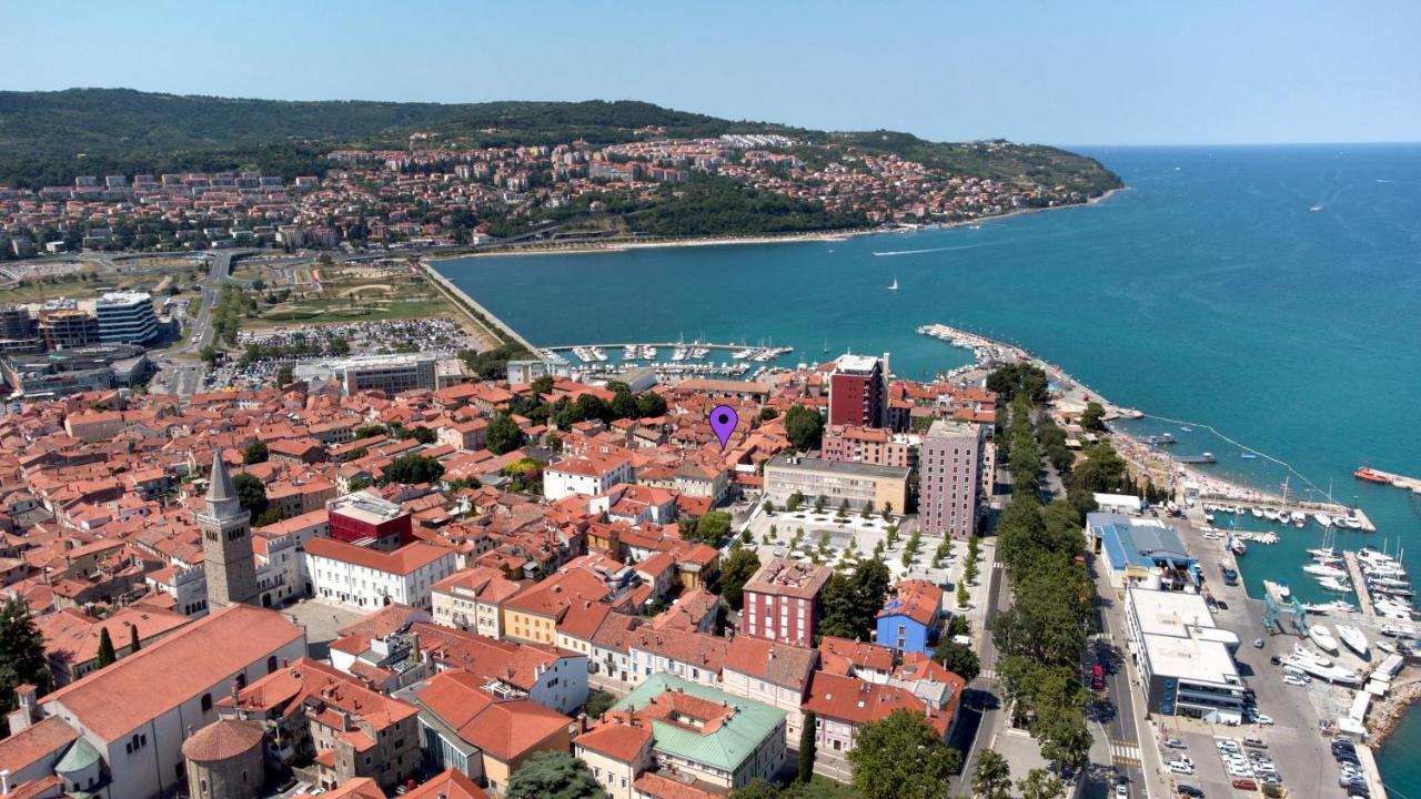 Santoria Casa Hotel Копер Екстериор снимка