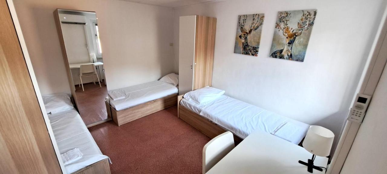 Santoria Casa Hotel Копер Екстериор снимка